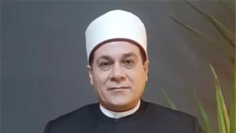مظهر شاهين للرجال المغتربين:بلاش تكلم زوجتك فيديو ولو مش قادر أقعد جنبها  