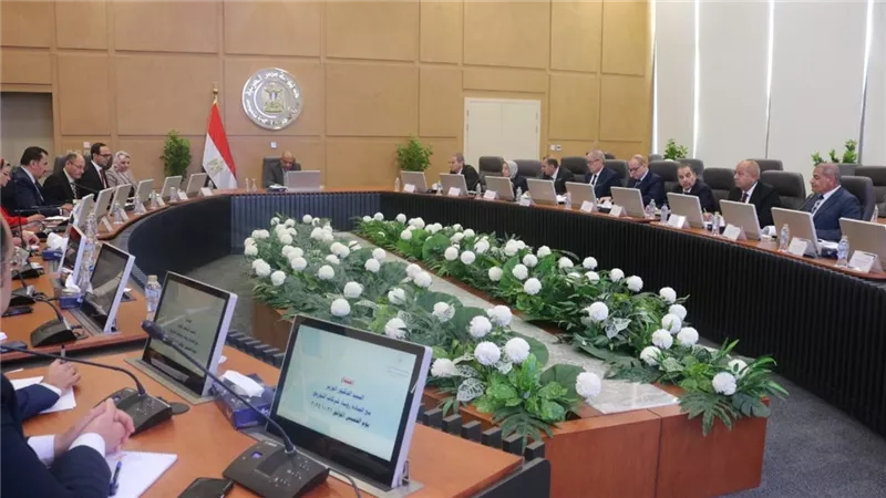 توجيهات هامة من وزير الكهرباء لرؤساء شركات التوزيع على مستوى الجمهورية 
