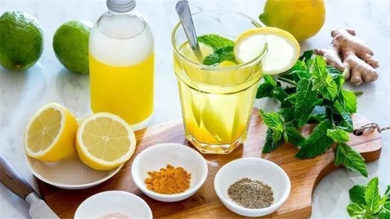 منهم الماء.. أفضل 4 مشروبات لفقدان الوزن بسرعة وأمان  
