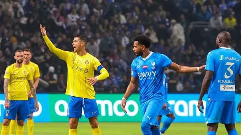 التشكيل الرسمي لـ مباراة الهلال ضد النصر في قمة الدوري السعودي
