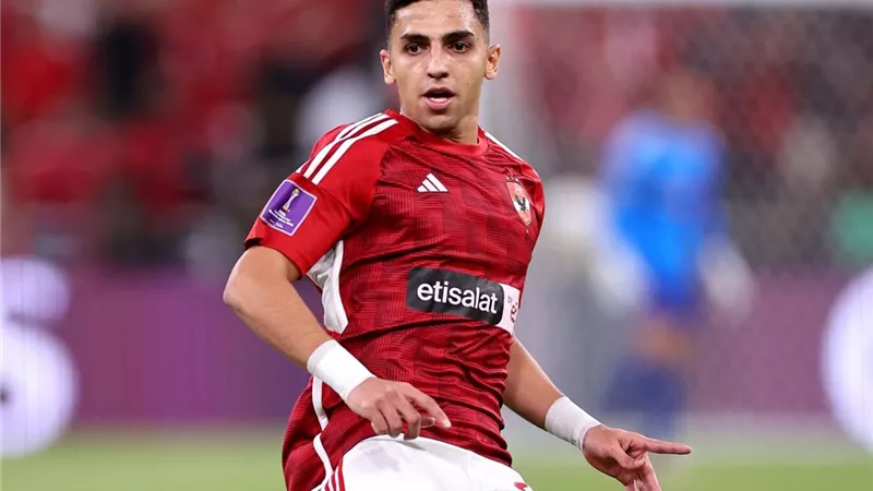 رقم كبير.. كواليس تجديد النادي الأهلي عقد كوكا لتحصينه من العروض الأوروبية 