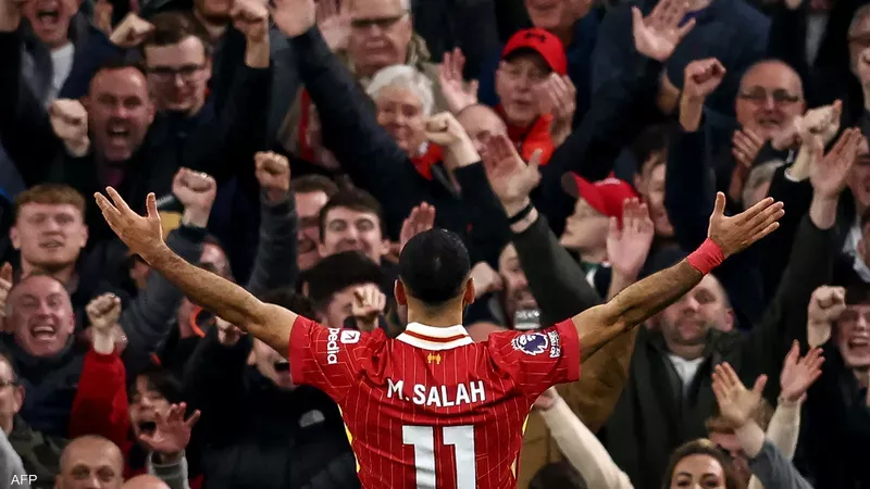 طلب معقد من محمد صلاح لـ ليفربول.. والنادي يحرج الفرعون
