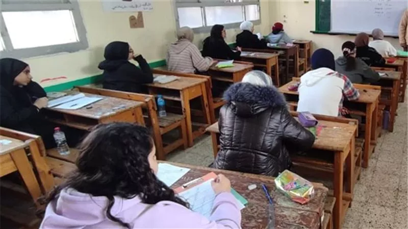 تفاصيل| كيفية تحميل نماذج امتحانات الصف الثاني الاعدادي 
