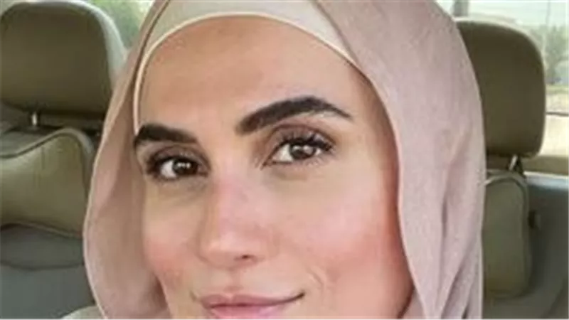 إيمان الشريف تتصدر التريند بعد حذف صورها المثيرة على 