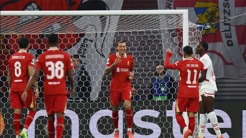 ليفربول يتأخر أمام ساوثهامبتون 1-2 بعد 60 دقيقة بالدوري الإنجليزي 