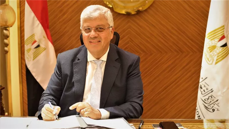  وزير التعليم العالي :  مبادرة 100 يوم رياضة تهدف إلى تعزيز النشاط البدني بين الطلاب