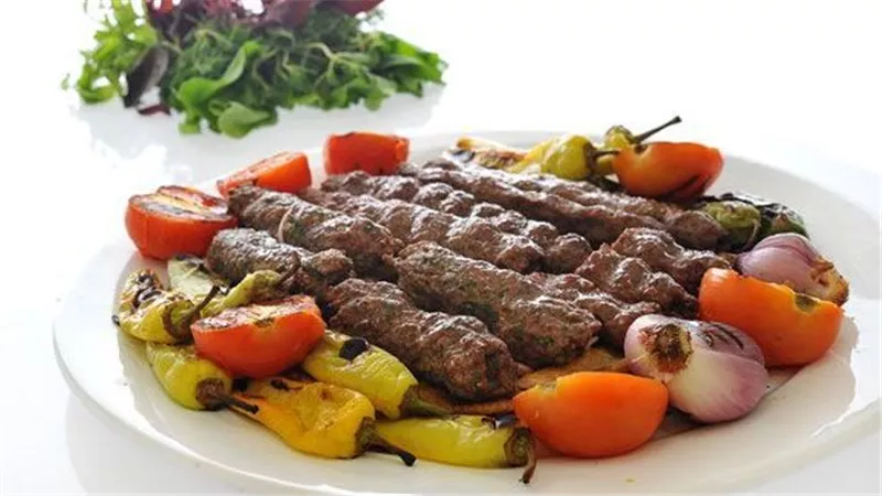 مش هتشتريها من المطعم ثاني .. طريقة عمل كفتة الحاتي في المنزل 