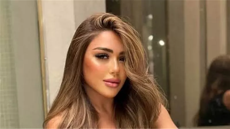 فنانة الهوت شورت..  سارة سلامة تعيش خطوات فنية بطيئة وإطلالات مثيرة