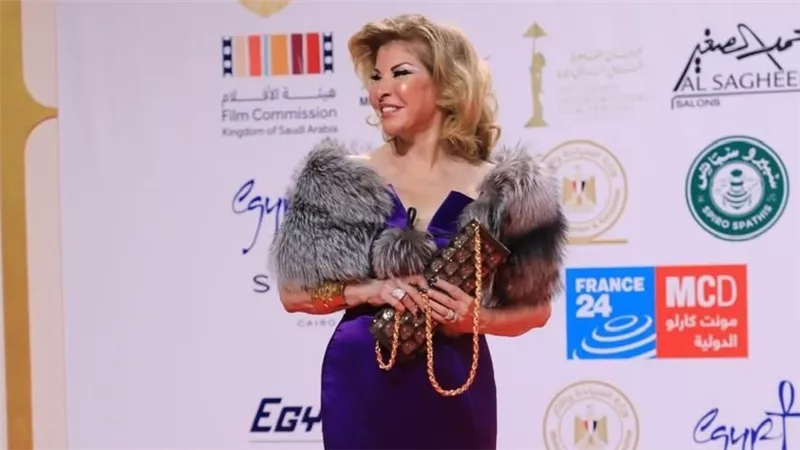 عمرو دياب وهالة سرحان.. توافد نجوم الفن علي مهرجان القاهرة السينمائي