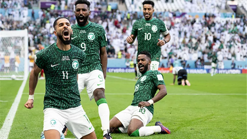 ضربة جديدة للمنتخب السعودية .. استبعاد 6 لاعبين من مواجهة أستراليا 
