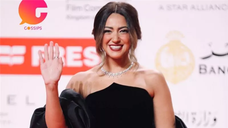 نشرة فن الموجز: افتتاح مهرجان القاهرة السينمائي الدولي واطلالات جريئة من نجمات الفن