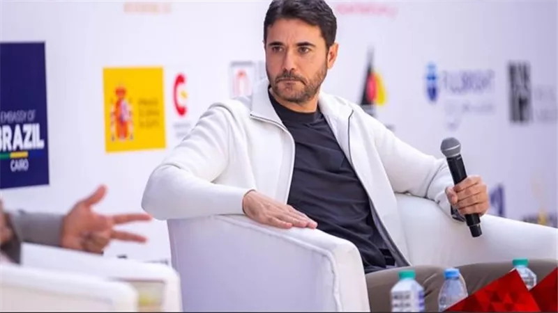 أحمد عز: قريبًا أشارك في المنصات الرقمية ومصر تستحق مهرجاناً عالمياً