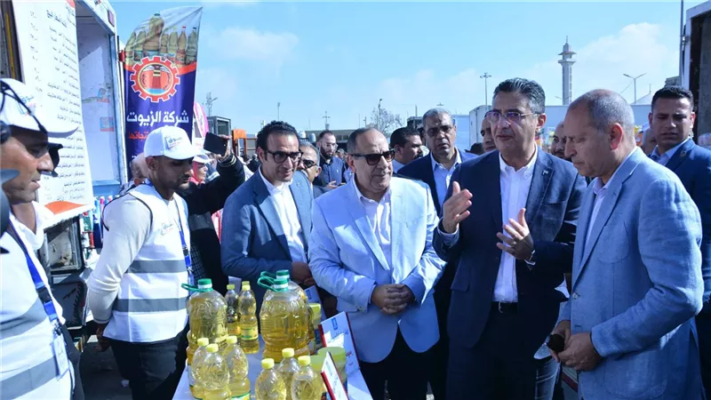 الفرخة بـ 135 جنيه.. أسعار اللحوم والدواجن بسوق اليوم الواحد