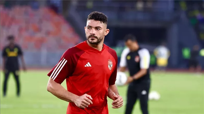 الموقف النهائي لـ أكرم توفيق وياسر إبراهيم من المشاركة بمباراة الأهلي وبلوزداد