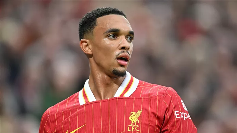 ليفربول يحدد بديل أرنولد بعد اقترابه من الرحيل لـ ريال مدريد 