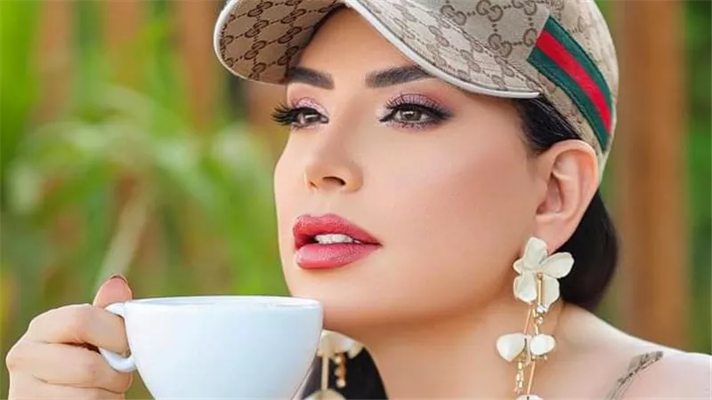 لهذا السبب..عبير صبرى تضع مصمم الأزياء هاني البحيري في موقف محرج 