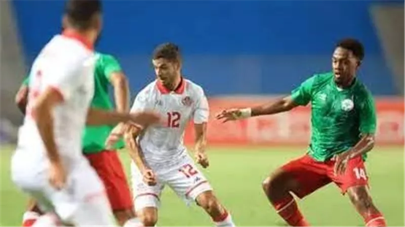 منتخب تونس يتعثر أمام جامبيا ويهدي صدارة المجموعة لجزر القمر