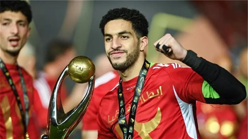 تعليق ناري من شوبير علي انتقال مصطفي من الأهلي إلي الزمالك 