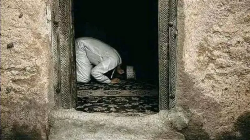 موعد أذان الفجر اليوم الأربعاء.. مواقيت الصلاة في القاهرة والمحافظات الأخرى 