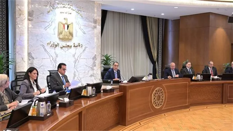 أبرزها مشروع الربط الكهربائي بين مصر واليونان.. قرارات اجتماع الحكومة اليوم