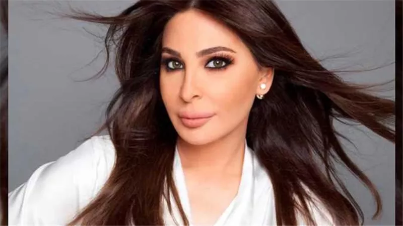 فستان دا ولا منشفة.. إليسا تتعرض للنقد اللاذع بعد حفلها بالقاهرة