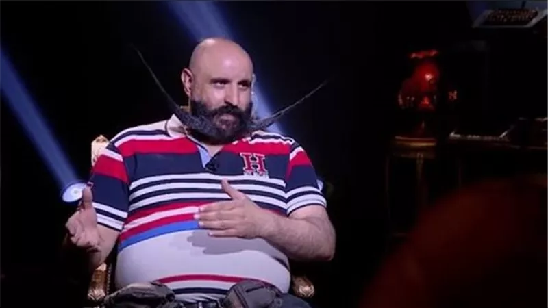 بتتجاهلوني ليه.. طرد حسن الهلالي من مهرجان القاهرة السينمائي لهذا السبب