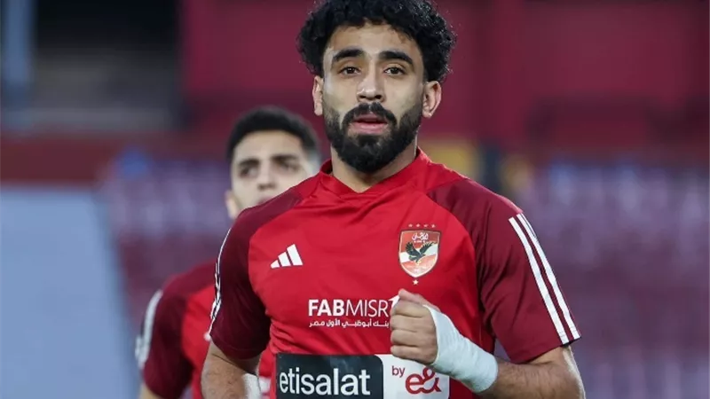 النادي الأهلي يحسم تعديل عقد مروان عطية.. كواليس مثيرة 