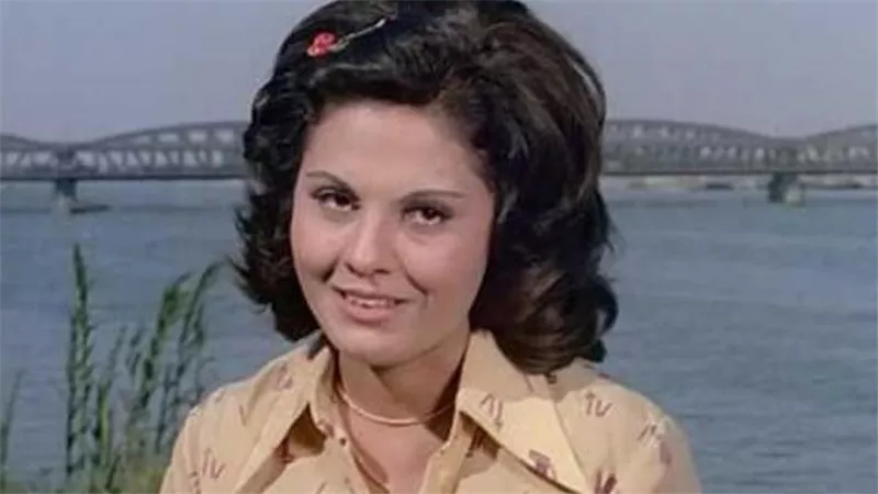 في ذكرى ميلادها..تعرف على قصة حياة الفنانة حنان قنديل نجمة إمبراطورية ميم 