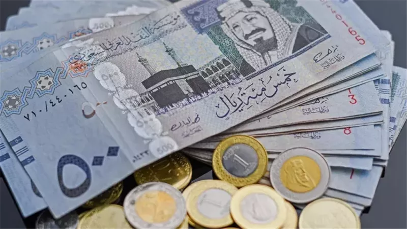إستقرار في سعر الريال السعودى  في بداية تعاملات اليوم الأحد 