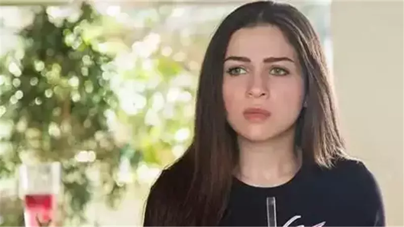 آخرهم مي عز الدين.. نجوم غائبون عن جنازة ذويهم اعرف السبب 