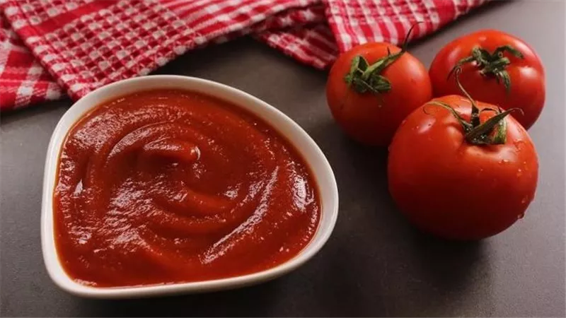 الكاتشب البيتي ألذ وأمن من الكاتشب الجاهز.. طريقة عمله بالمنزل 