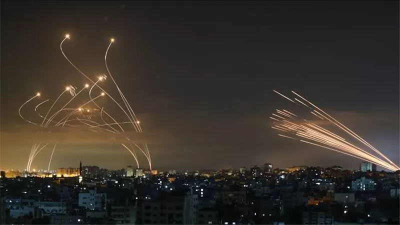 حزب الله يحذر من تصعيد إسرائيلي: بيروت يقابلها تل أبيب