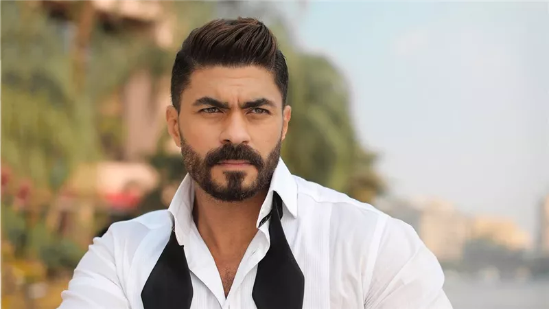 خالد سليم يكشف تفاصيل غيابه عن جنازة الملحن محمد رحيم