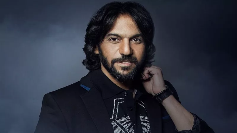 الشاعر خالد تاج الدين يقنع بهاء سلطان بأغنية 