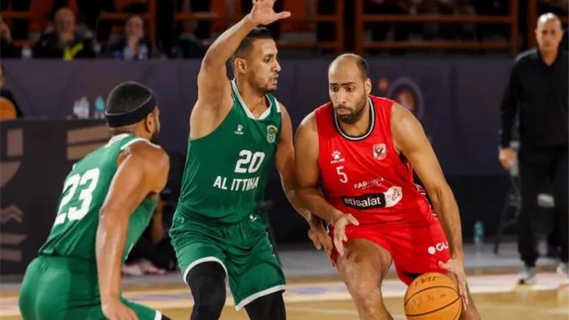 متوفر..بث مباشر مباراة الأهلي ضد الاتحاد في سوبر السلة (87-84)