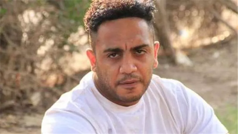 بهذه الطريقة.. أوس أوس يروج لمسرحية حاوريني با كيكي 