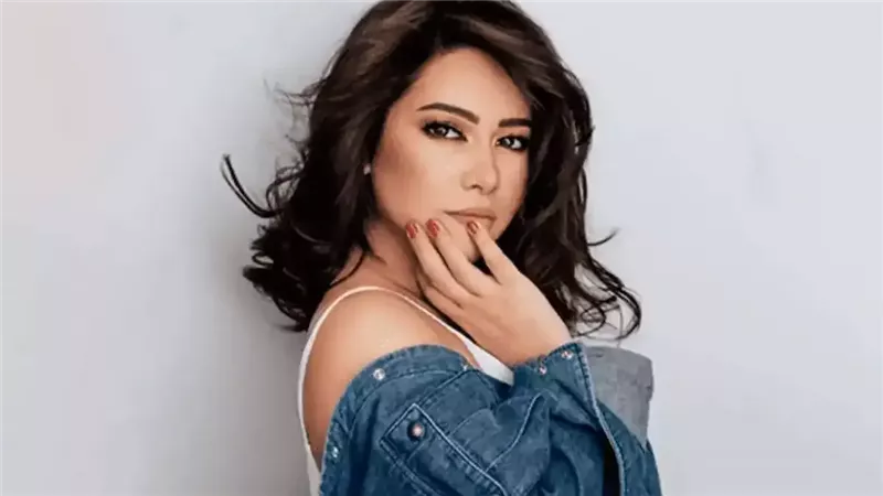 بالزغاريد.. شيرين تحتفل على الطريقه المصرية بوقف إطلاق النار في لبنان 