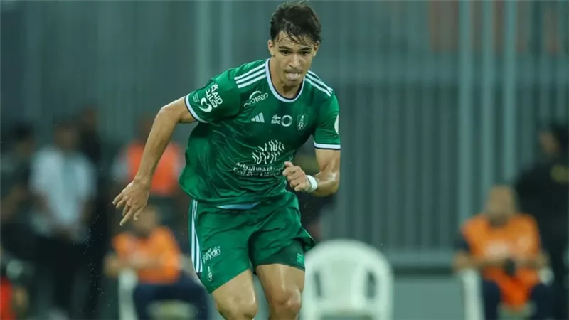 ريال مدريد يستهدف ضم نجم الأهلي السعودي في الميركاتو الصيفي