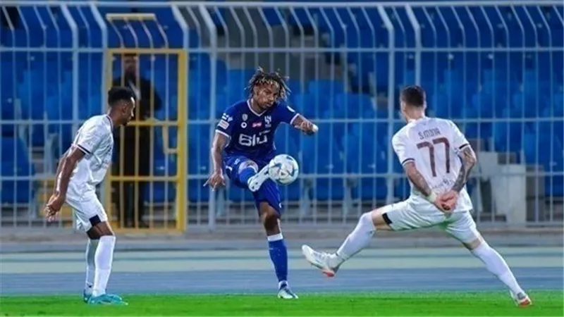 الهلال ضد الشباب في الدوري السعودي.. التعادل الإيجابي يحسم ريمونتادا الشوط الأول