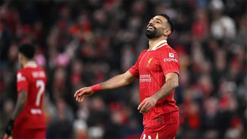 على خطى رونالدو.. ميسي يتدخل لحسم مصير محمد صلاح بعد ليفربول
