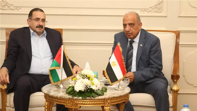 تفاصيل لقاء وزير الكهرباء برئيس سلطة الطاقة الفلسطيني لبحث سبل تقديم الدعم