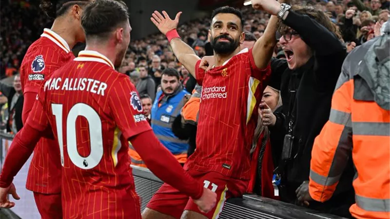 بخور محمد صلاح يثير التكهنات حول مستقبله عن ليفربول 