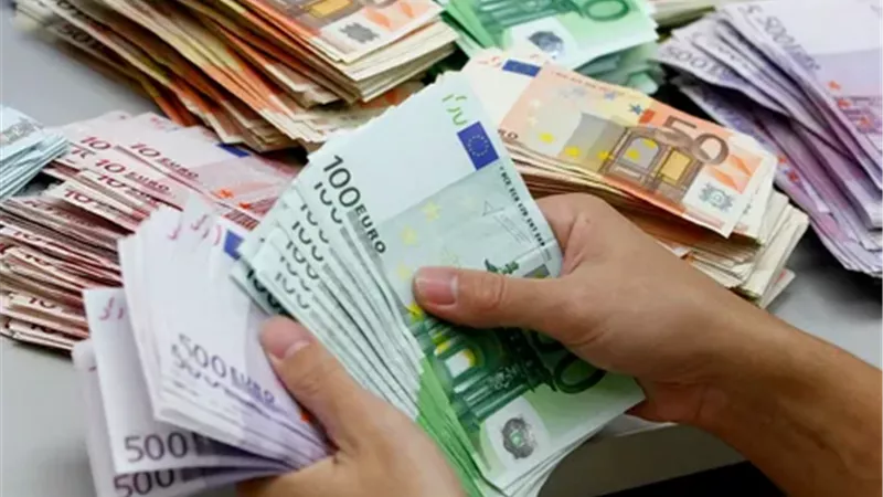 ارتفاع سعر اليورو أمام الجنيه المصري اليوم الخميس 5 ديسمبر 2024