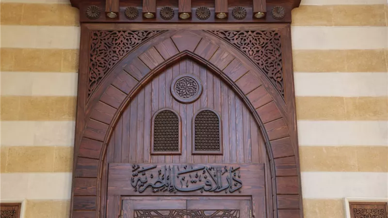 هل يجوز إخراج زكاة المال للأقارب؟.. مسؤول بالإفتاء يفجر مفاجأة