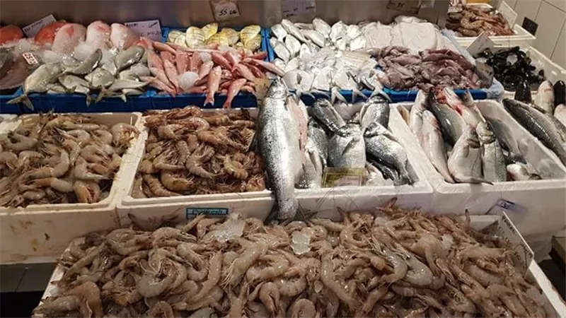 أسعار السمك البلطي والجمبري اليوم الخميس 5-12- 2024  داخل سوق العبور 