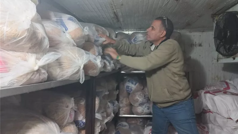 الجيزة تضبط أطنان من مصنعات اللحوم والدواجن الفاسدة بهذه المناطق