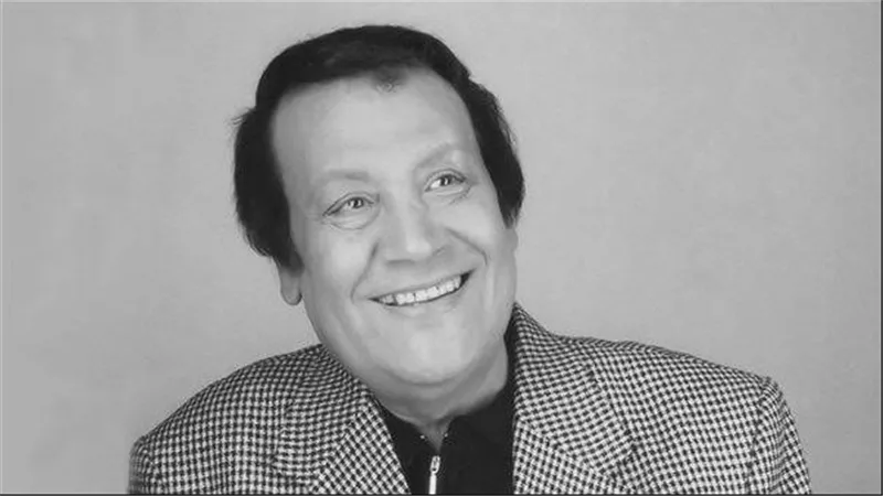 محمد رشدي فقد جزء من لسانه بسبب حبه لـ ليلي مراد.. تفاصيل 