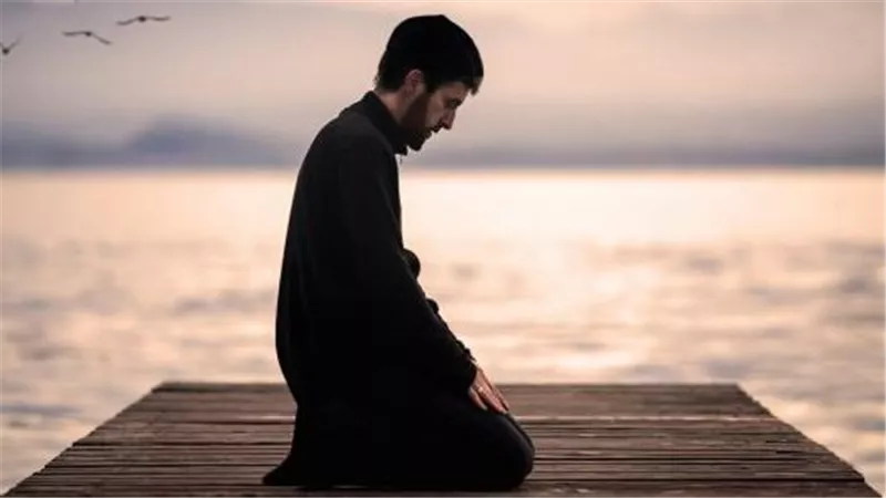 اعبد الله كأنك تراه.. علي جمعة يفسر المعنى وأثره على سلوك المسلم