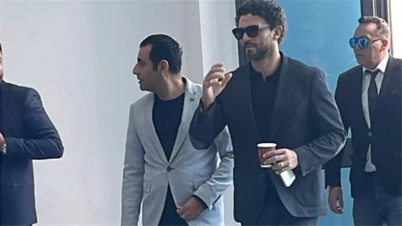 حسام غالي يصل اجتماع الجمعية العمومية لاتحاد الكرة لتمثيل الأهلي بالانتخابات