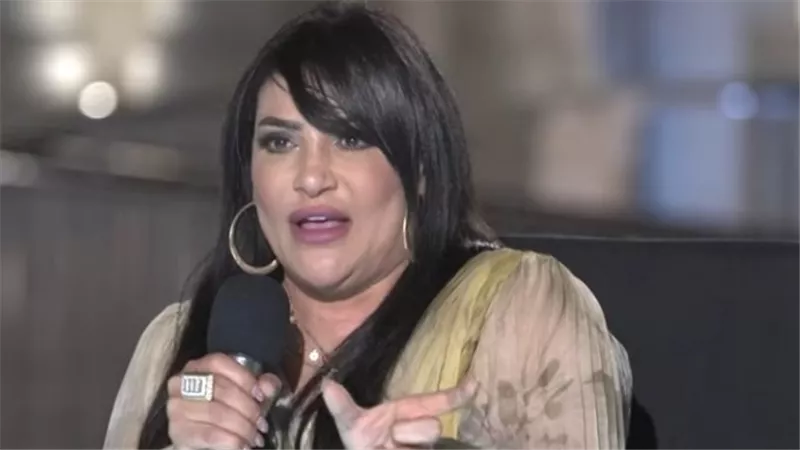 أيتن عامر وأشرف زكي أبرز الحضور لعزاء زوج بدرية طلبة في القاهره